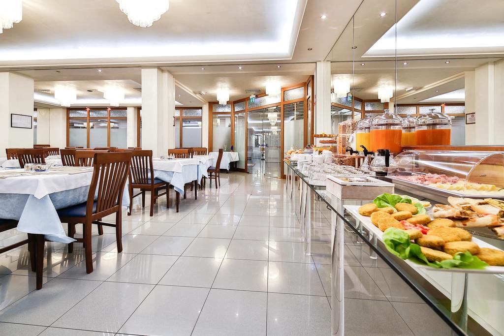 Hotel Sunset Ріміні Екстер'єр фото
